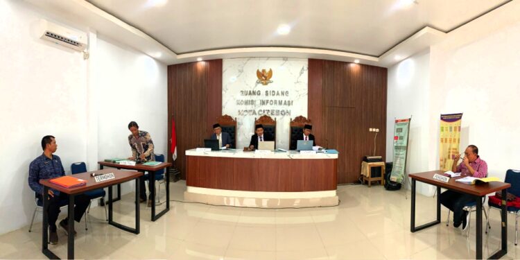 Komisi Informasi Kota Cirebon Menggelar Sidang Sengketa Informasi Publik 