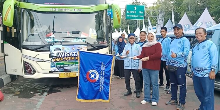 Keren!!! BKPRMI Kota Cirebon Ajak 40 Anak Yatim Berwisata ke Lembur Pakuan dan Bandung