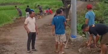 Pengusaha Talun Bangun Jalan dengan Dana Pribadi, Demi Keselamatan Warga