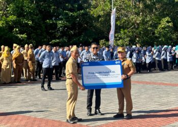BRI Kuningan Salurkan CSR, Perkuat Upaya Penanganan Sampah di Kuningan