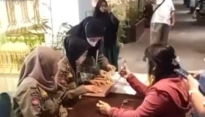 Satpol PP Kota Cirebon Tindak Juru Parkir Liar dan Puluhan Pelanggaran Parkir Liar