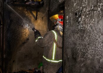 Diduga Gegara Korsleting Listrik, Rumah Warga Citemu Hangus Terbakar