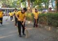 Personel Polres Cirebon Kota Bersihkan Tempat Ibadah dalam Rangkaian Hari Bhayangkara ke-80