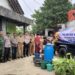 Satlantas Polres Cirebon Kota Distribusikan Air Bersih untuk Warga Argasunya di Hari Bhayangkara ke-80