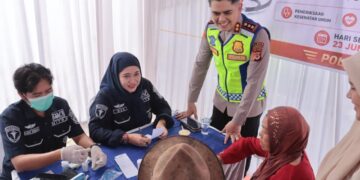 Gelar Bakti Kesehatan, Polres Indramayu Beri Pelayangan Pengobatan Gratis