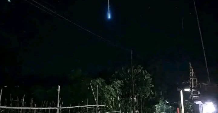 Bola Api Lintasi Langit Jawa, Dentuman Gegarkan Cirebon