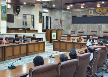 PKL Jalan Kesambi Ngadu ke DPRD Kota Cirebon