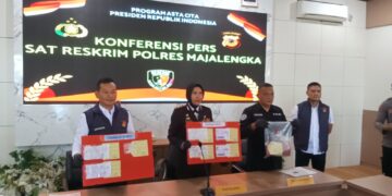 Satreskrim Polres Majalengka Amankan 4 Terduga Pelaku Penipuan Emas Bermodus Dermawan Asing