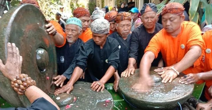 Tenun Buhun Gadod Dan Nyiramkeun Pusaka Talaga Manggung, Resmi Masuk Daftar Warisan Budaya Tak Benda Indonesia 2026 