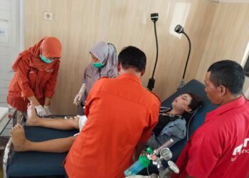Kabel WiFi Semrawut Lukai Pengendara, Pemdes Gebang Kulon Desak Penertiban