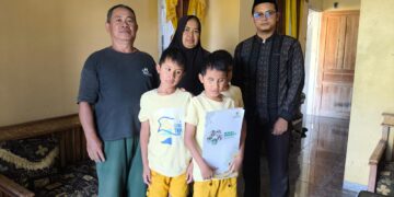 Baznas Bantu Keluarga Kembar Tiga Tuna Netra, Harapan Baru di Tengah Perjuangan