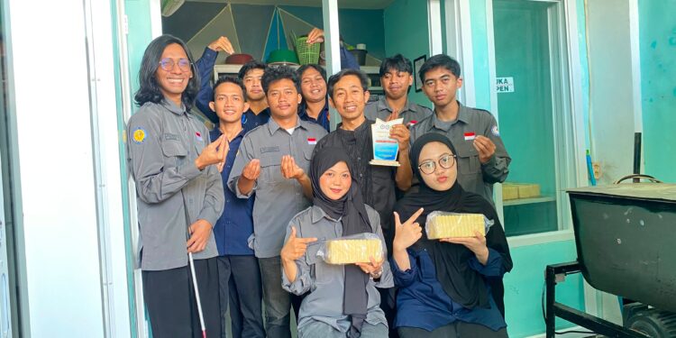 Mahasiswa Teknologi Pangan UNISA Kuningan Digembleng Jadi Wirausaha Bakery