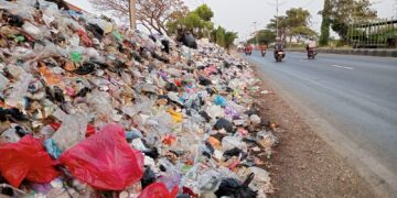TPA Bermasalah, Sampah Menumpuk di Sejumlah Wilayah Cirebon