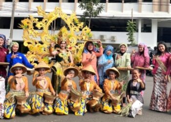 Perempuan Berkebaya Indonesia (PBI) Kota Cirebon Kembali Tampil di Asia Afrika Festival 2026, Angkat Tari Mapag Sri Bersama SMPN 15 Kota Cirebon